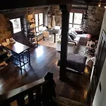 L'ayalga 木屋 *