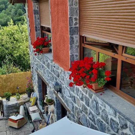 L'ayalga Chalet